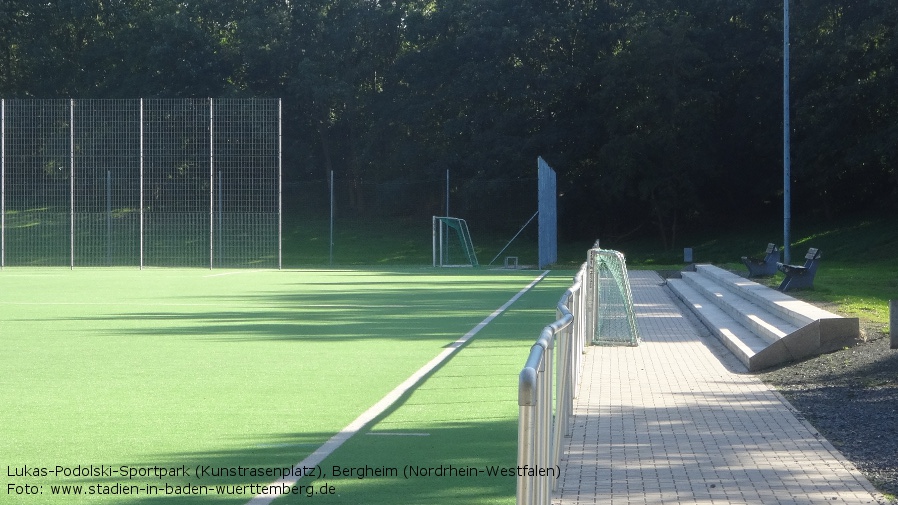 Bergheim, Lukas-Podolski-Sportpark (Kunstrasenplatz)