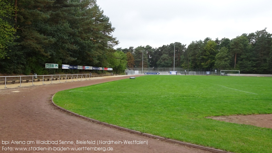 Bielefeld, bpi-Arena am Waldbad Senne