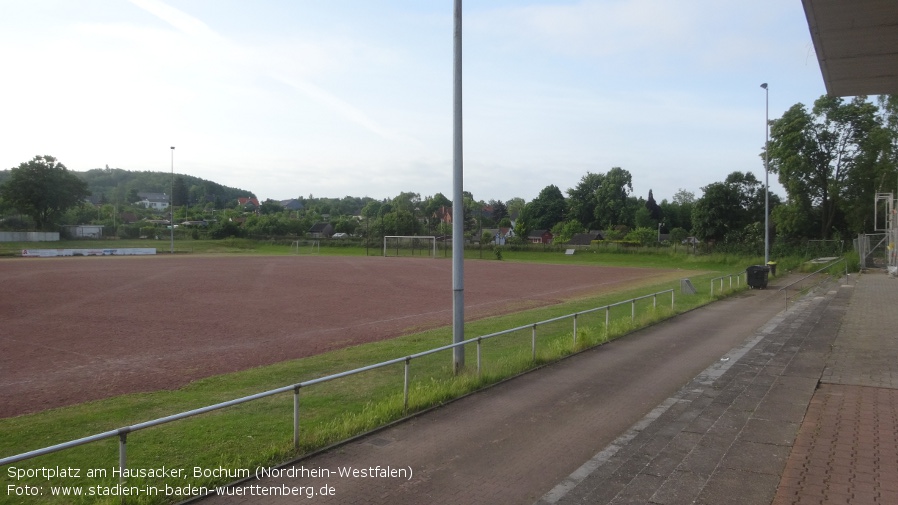 Bochum, Sportplatz am Hausacker