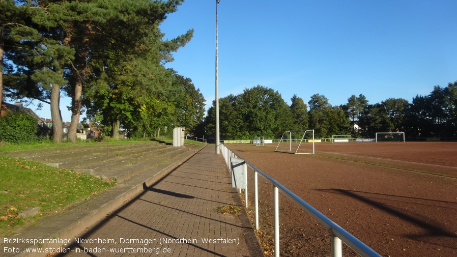 Dormagen, Bezirkssportanlage Nievenheim