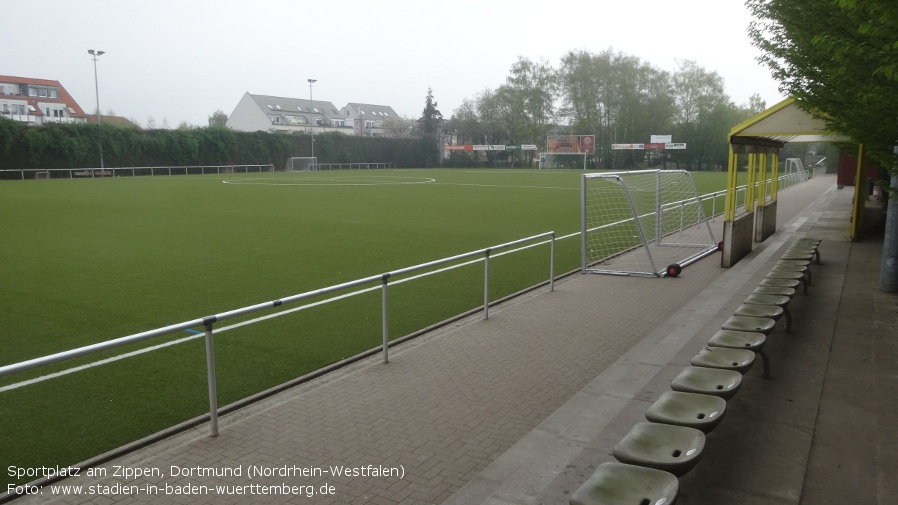 Dortmund, Sportplatz am Zippen