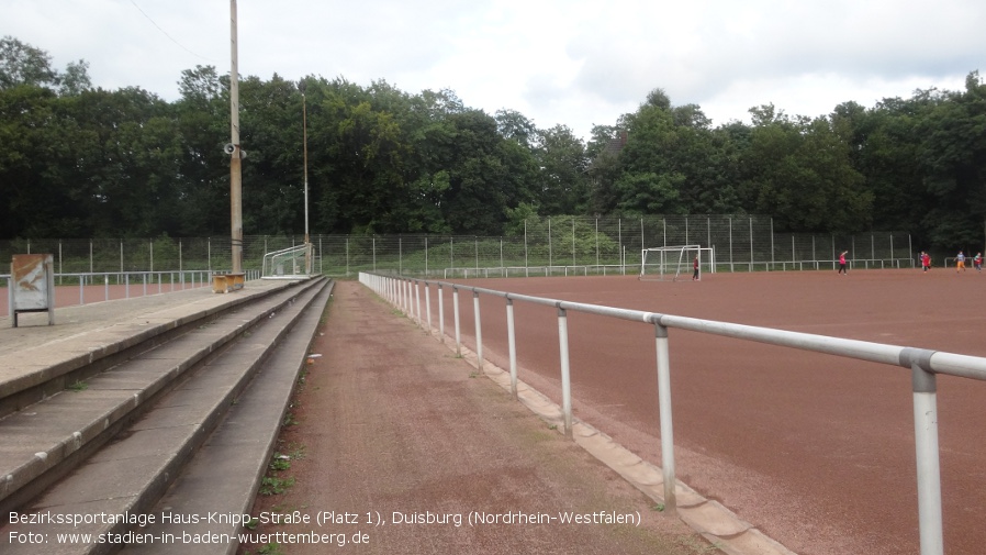 Duisburg, Bezirkssportanlage Haus Knipp-Straße (Platz 1)