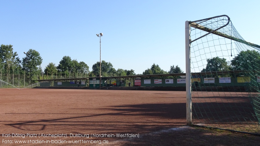 Duisburg, Karl-Dölzig-Platz (Asche)