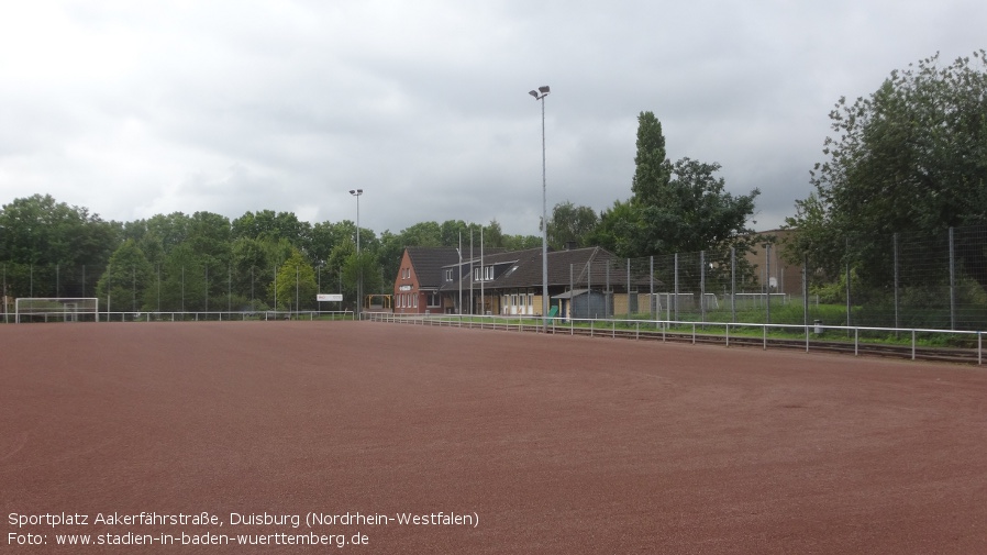 Duisburg, Sportplatz Aakerfährstraße