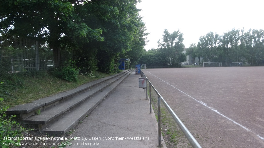 Essen, Bezirkssportanlage Levinstraße (Platz 1)