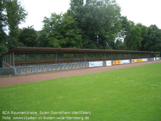 Bezirkssportanlage Raumerstraße, Essen