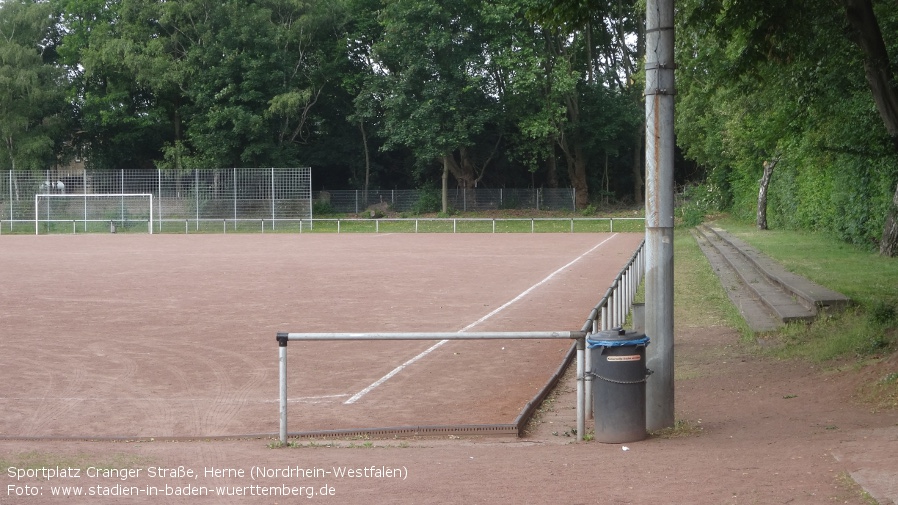 Herne, Sportplatz Cranger Straße