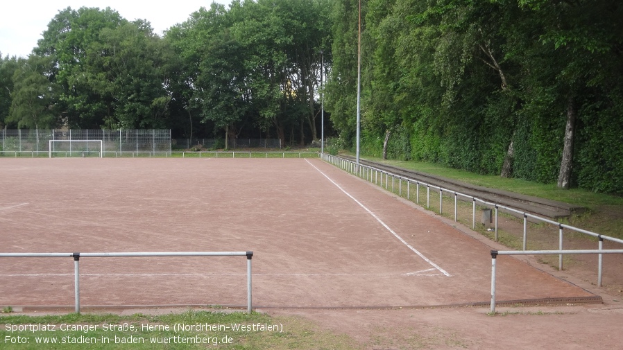 Herne, Sportplatz Cranger Straße