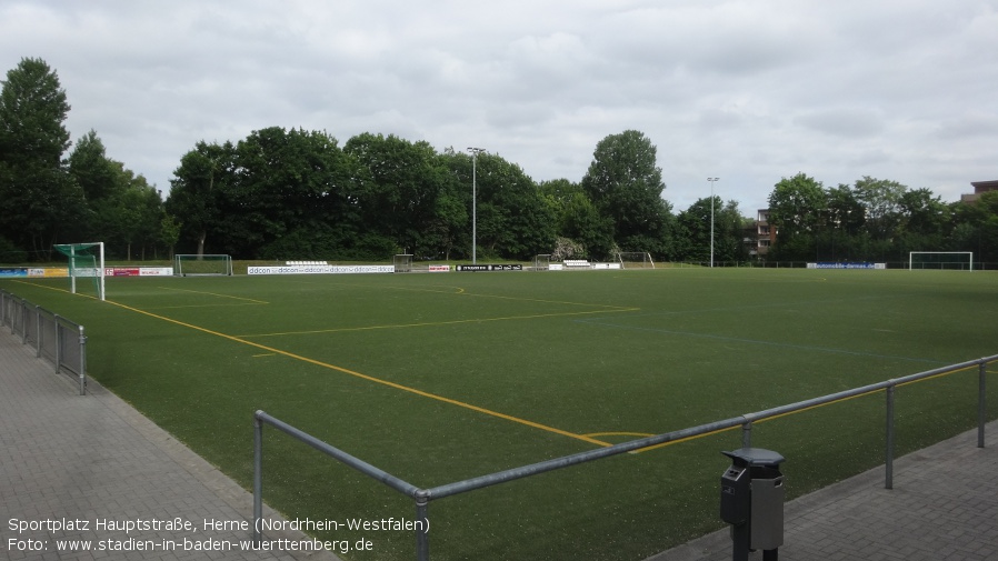 Herne, Sportplatz Hauptstraße