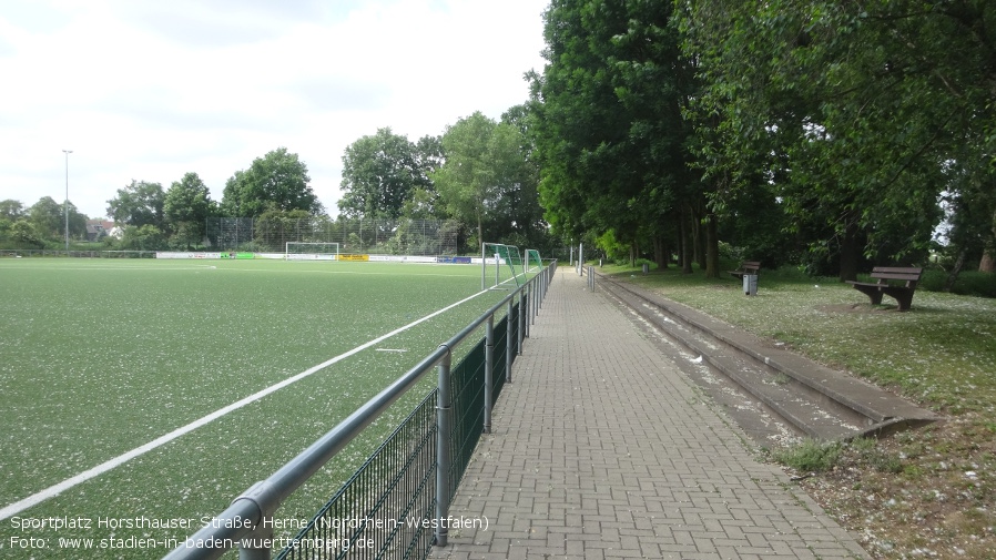 Herne, Sportplatz Horsthauser Straße