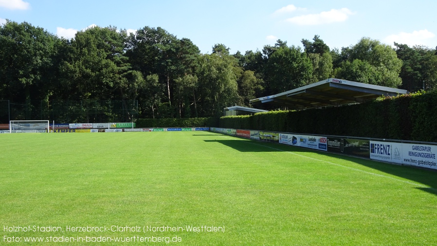 Herzebrock-Clarholz, Holzhof-Stadion