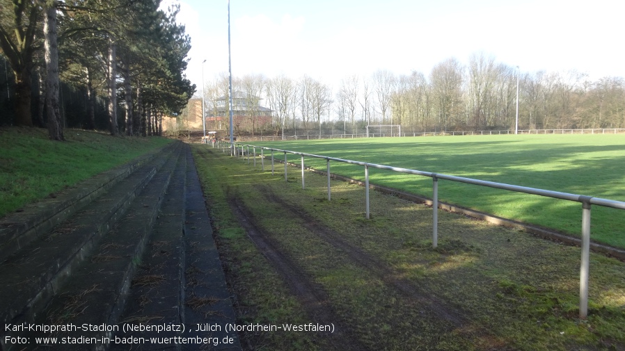 Jülich, Karl-Knipprath-Stadion (Nebenplatz)