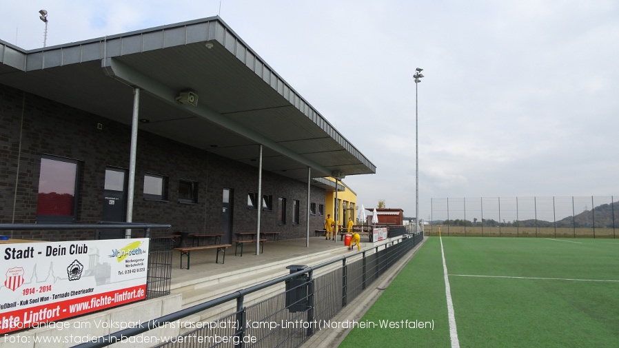 Kamp-Lintfort, Sportanlage am Volkspark (Kunstrasenplatz)