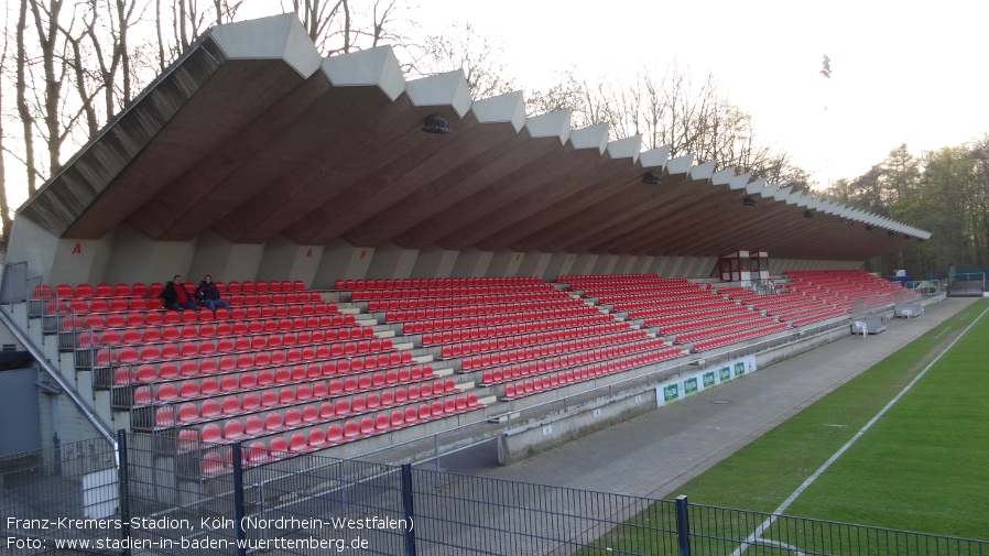 Franz-Kremers-Stadion, Köln