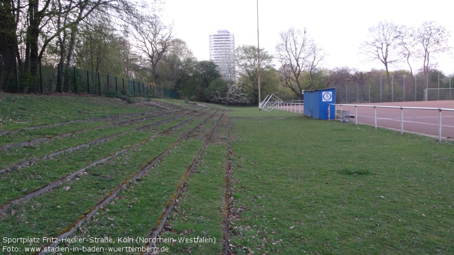 Köln, Sportplatz Fritz-Hecker-Straße (Nordrhein-Westfalen)