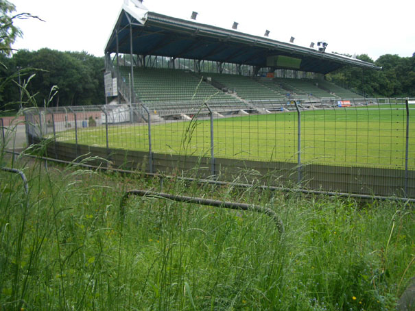 Höhenberger Sportpark (Flughafenstadion), Köln
