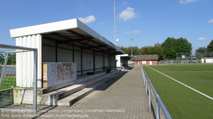 Langenberg, Sportzentrum (Kunstrasenplatz)