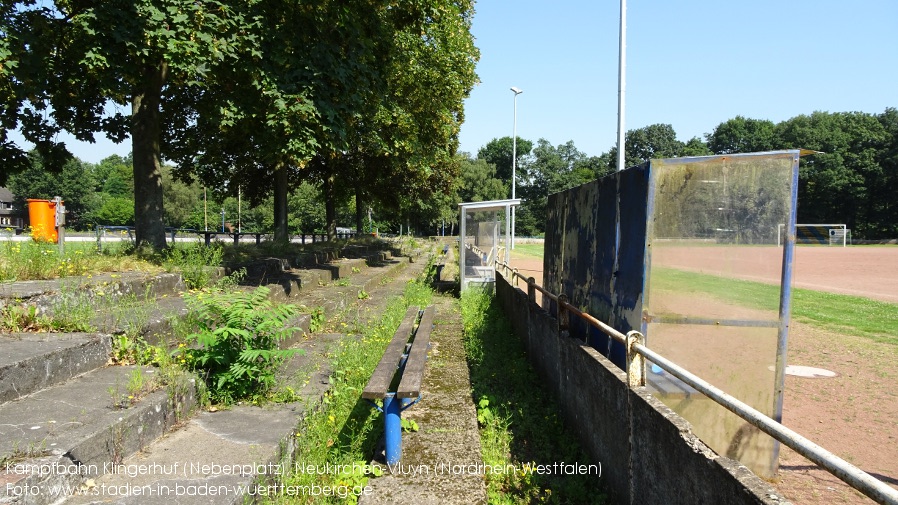 Neukirchen-Vluyn, Kampfbahn Klingerhuf (Nebenplatz)