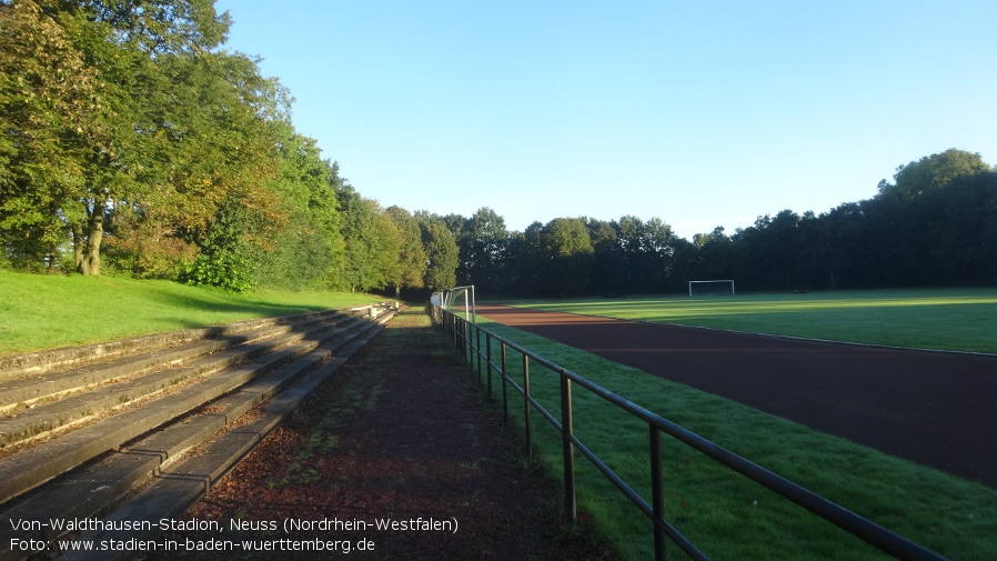 Neuss, Von-Waldthausen-Stadion