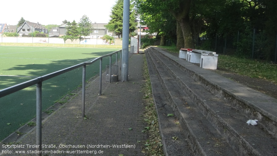 Oberhausen, Sportplatz Tiroler Straße