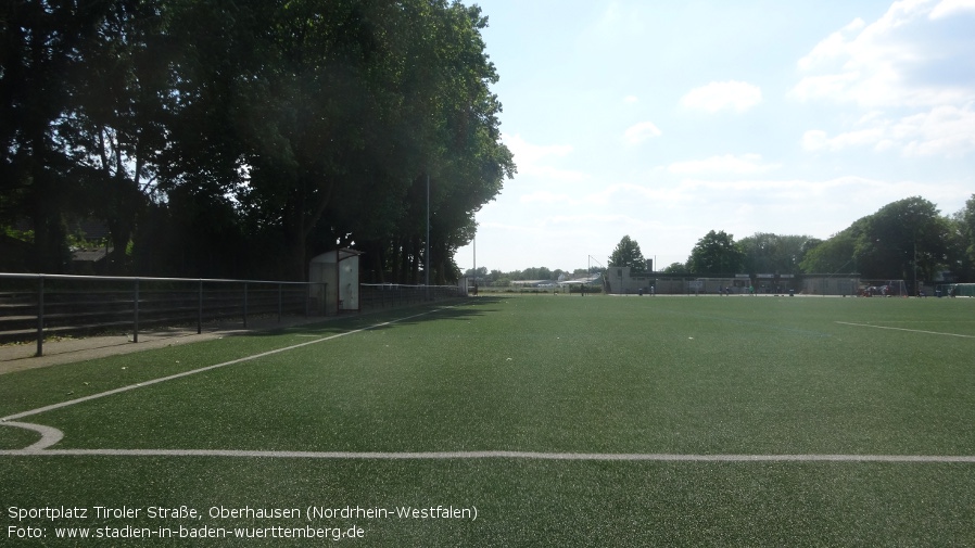 Oberhausen, Sportplatz Tiroler Straße