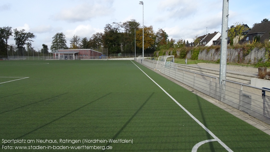 Ratingen, Sportplatz am Neuhaus