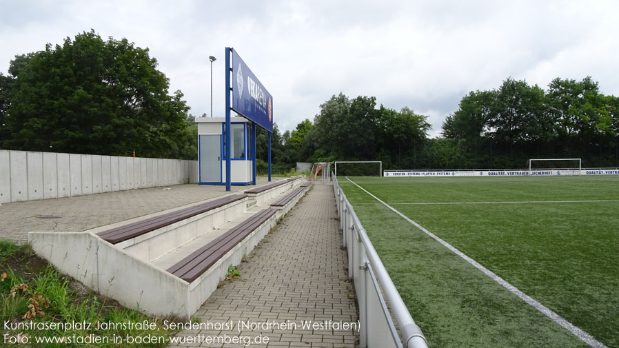 Sendenhorst, Kunstrasenplatz Jahnstraße