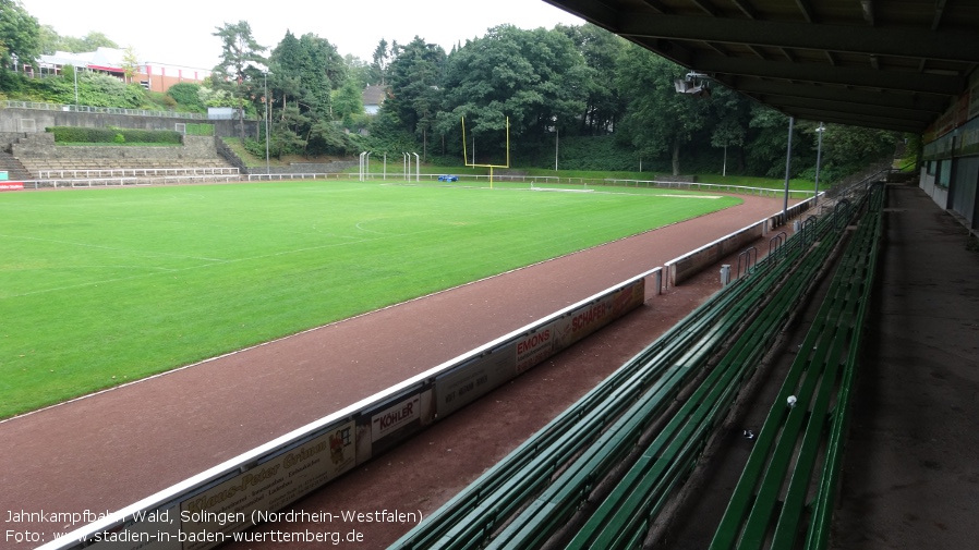 Jahnkampfbahn (Walder Stadion), Solingen