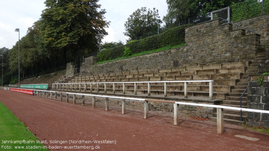 Jahnkampfbahn (Walder Stadion), Solingen