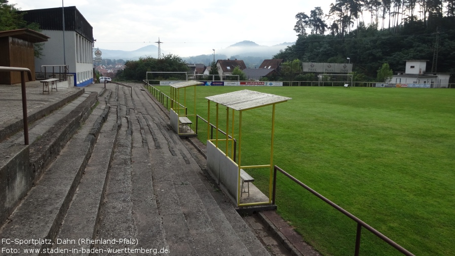 Dahn, FC-Sportplatz (Rheinland-Pfalz)