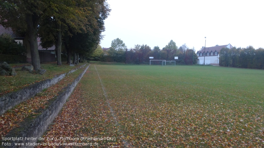 Sportplatz hinter der Burg, Flomborn (Rheinland-Pfalz)