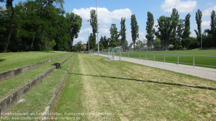 Kunstrasenplatz am Ostparkstadion, Frankenthal (Rheinland-Pfalz)