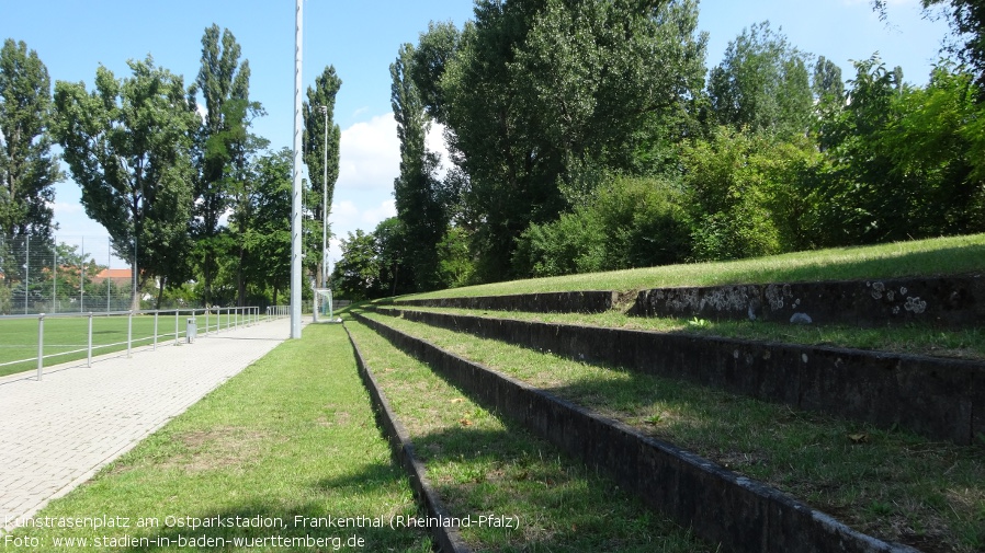 Kunstrasenplatz am Ostparkstadion, Frankenthal (Rheinland-Pfalz)