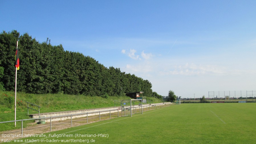 Sportplatz Jahnstraße, Fußgönheim
