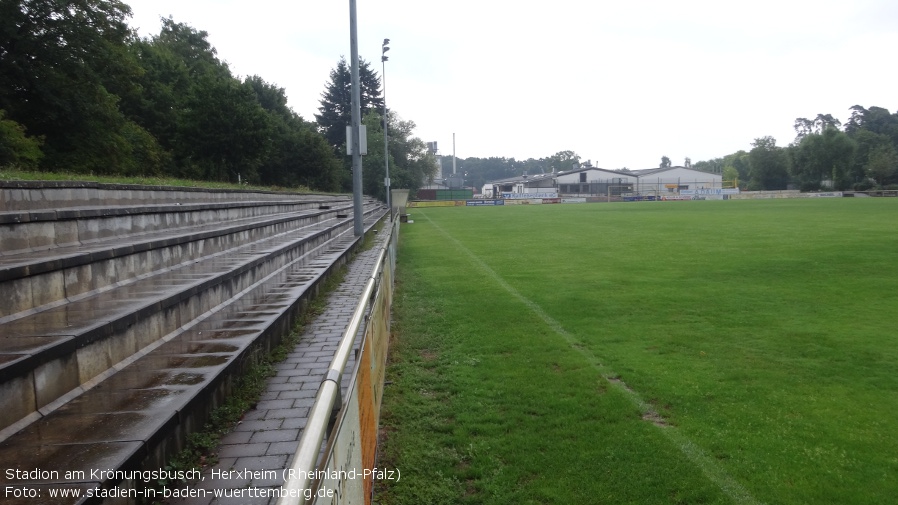 Stadion am Krönungsbusch, Herxheim