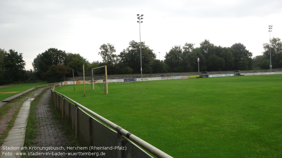 Stadion am Krönungsbusch, Herxheim