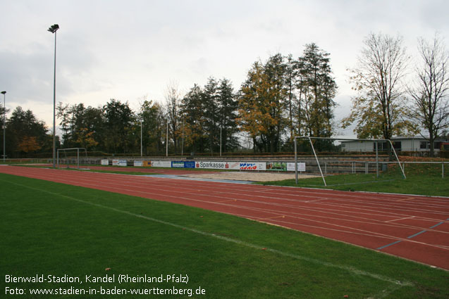 Bienenwald-Stadion, Kandel