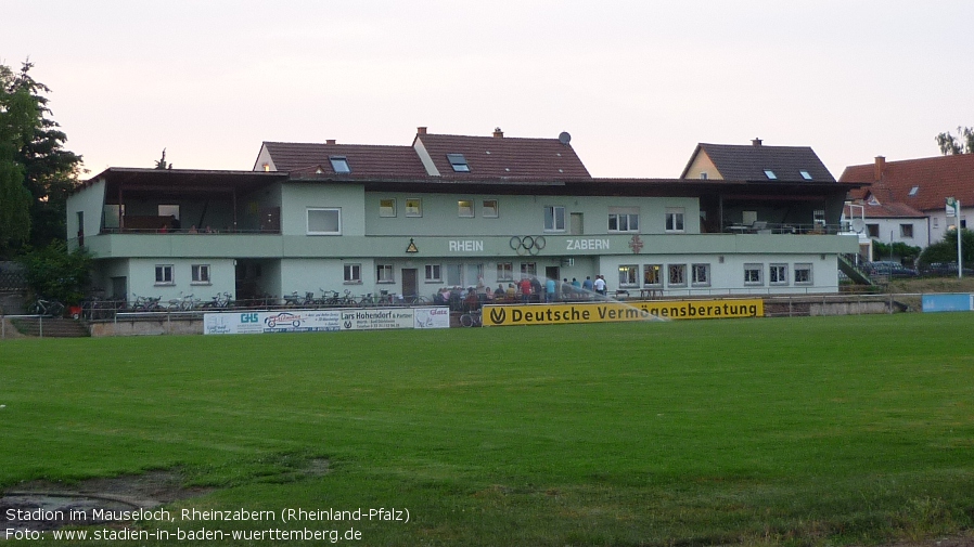 Stadion im Mauseloch, Rheinzabern (Rheinland-Pfalz)