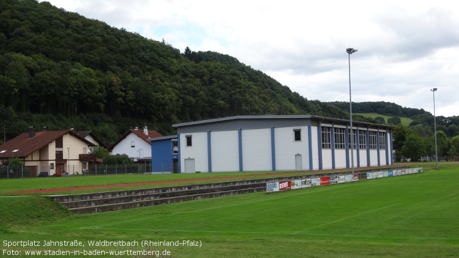 Sportplatz Jahnstraße, Waldbreitbach (Rheinland-Pfalz)