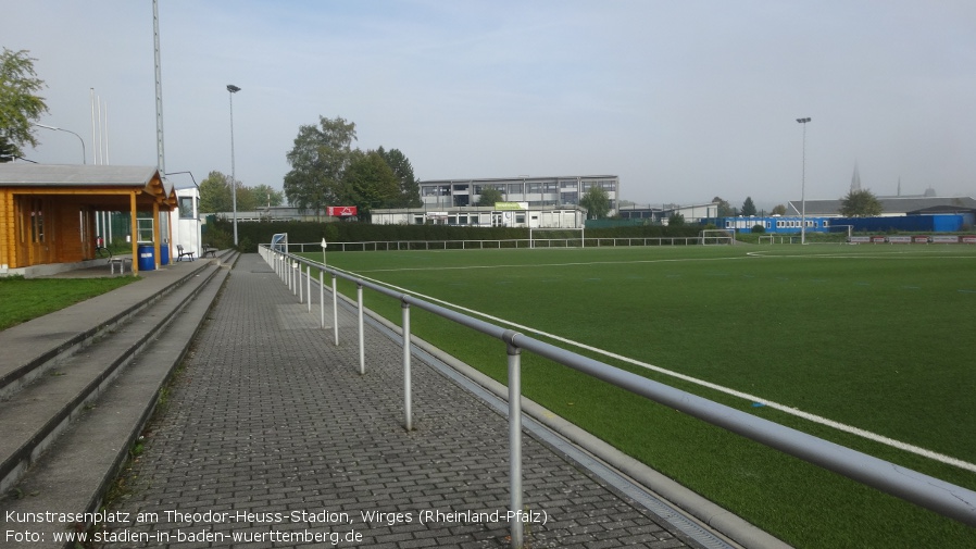 Kunstrasenplatz am Theodor-Heuss-Stadion, Wirges (Rheinland-Pfalz)