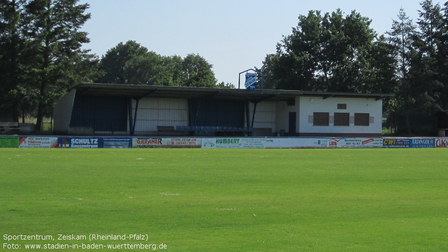 Sportzentrum, Zeiskam