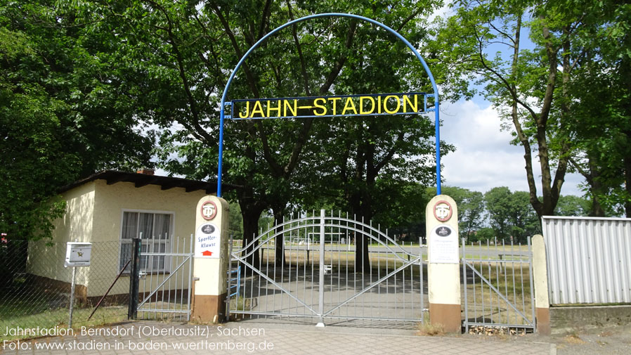 Bernsdorf (Oberlausitz), Jahnstadion