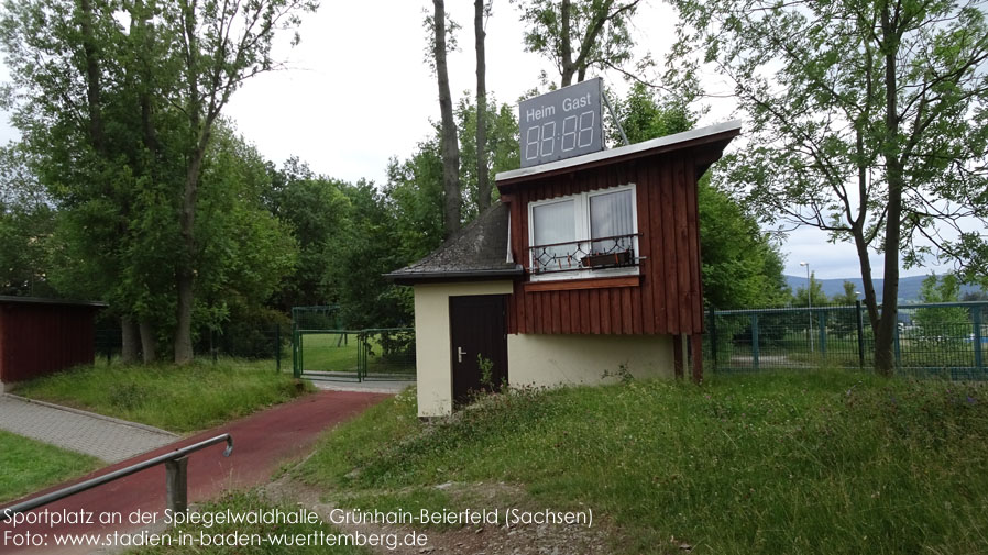 Grünhain-Beierfeld, Sportplatz an der Spiegelwaldhalle