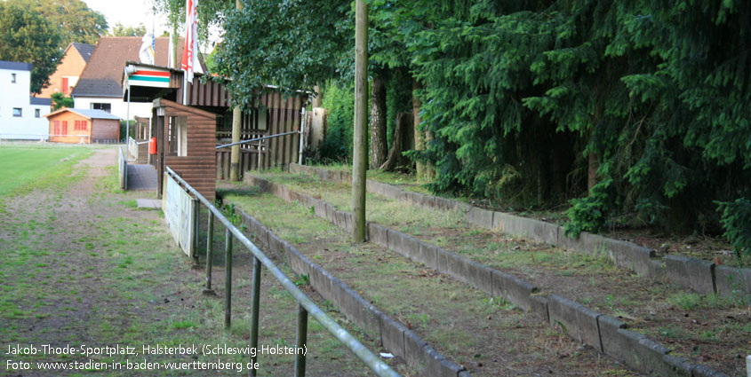 Jakob-Thode-Sportplatz, Halstenbek