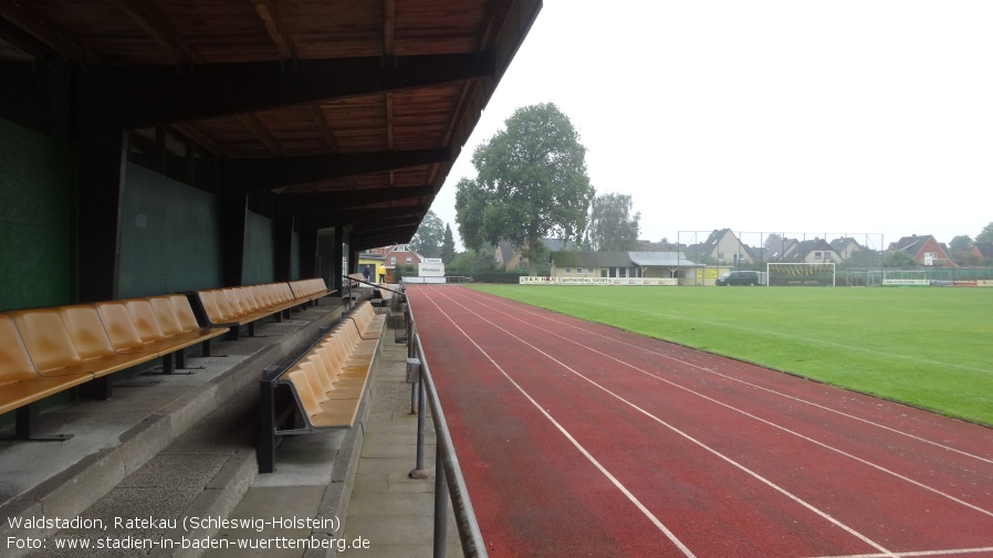 Ratekau, Waldstadion