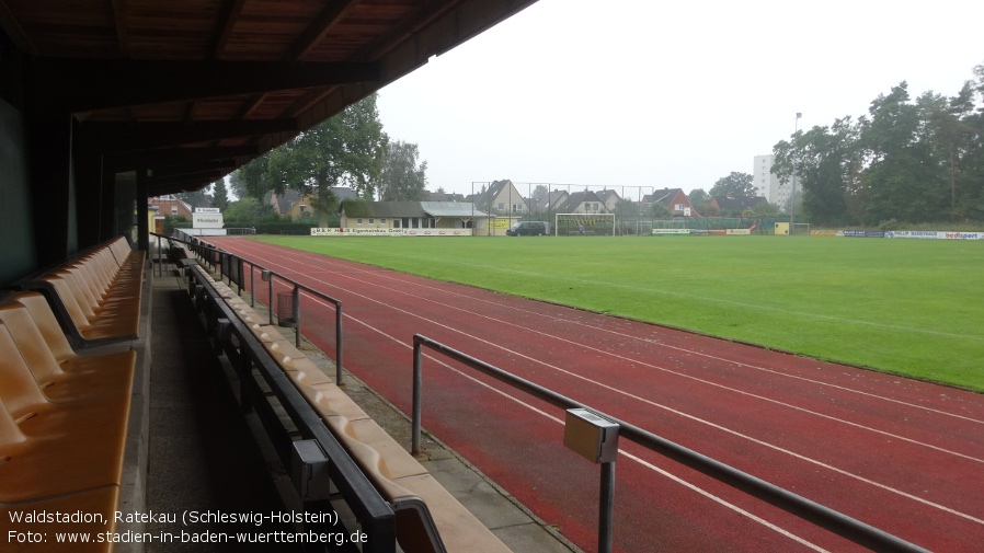 Ratekau, Waldstadion