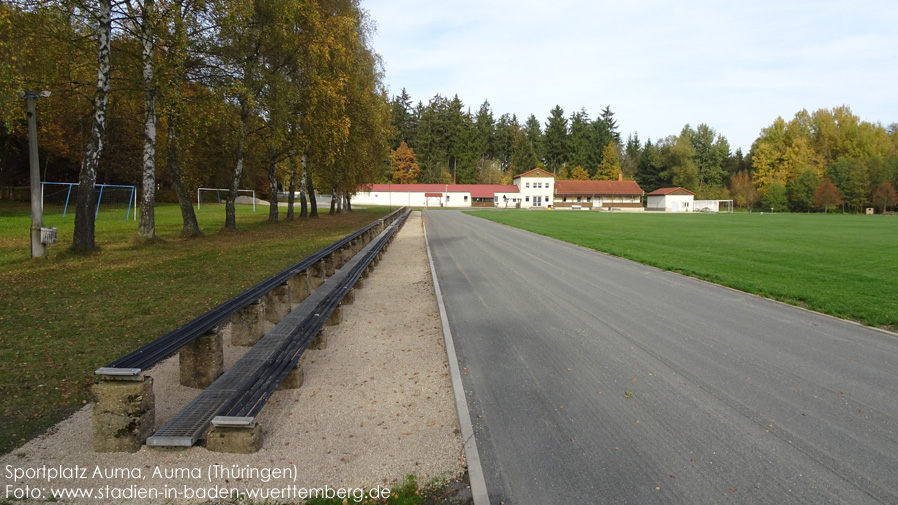 Auma, Sportplatz Auma